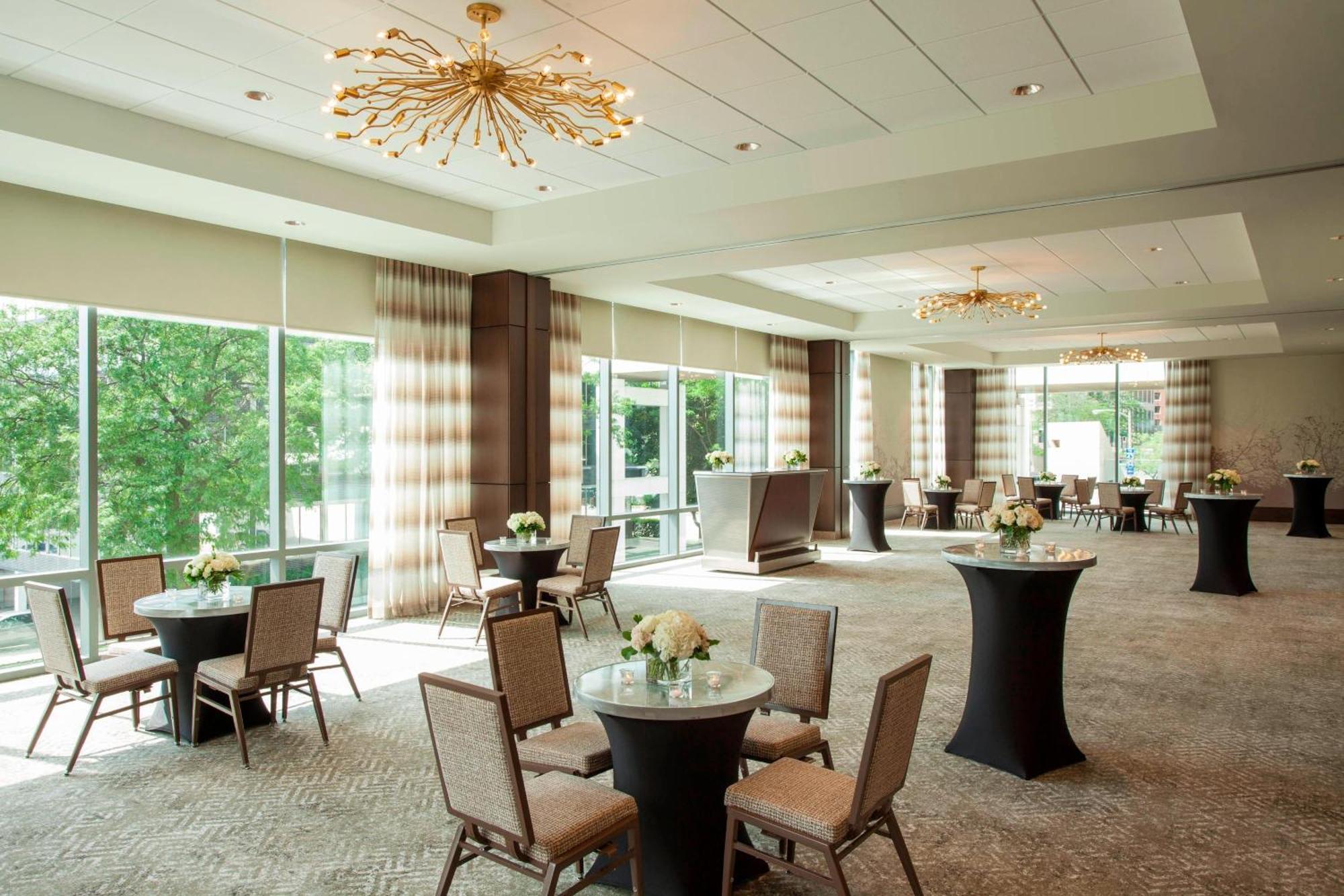 The Westin Milwaukee Hotel Bagian luar foto